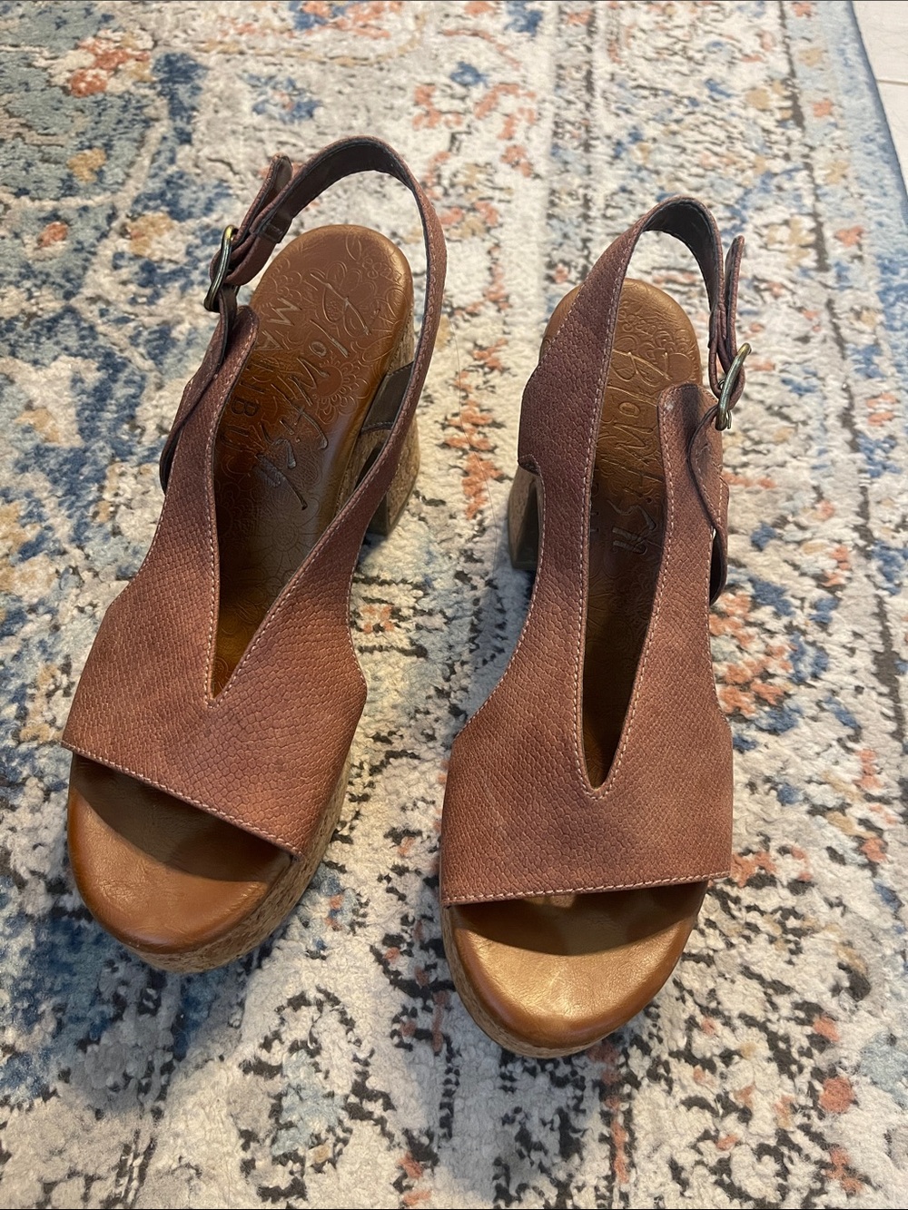 blowfish malibu heels